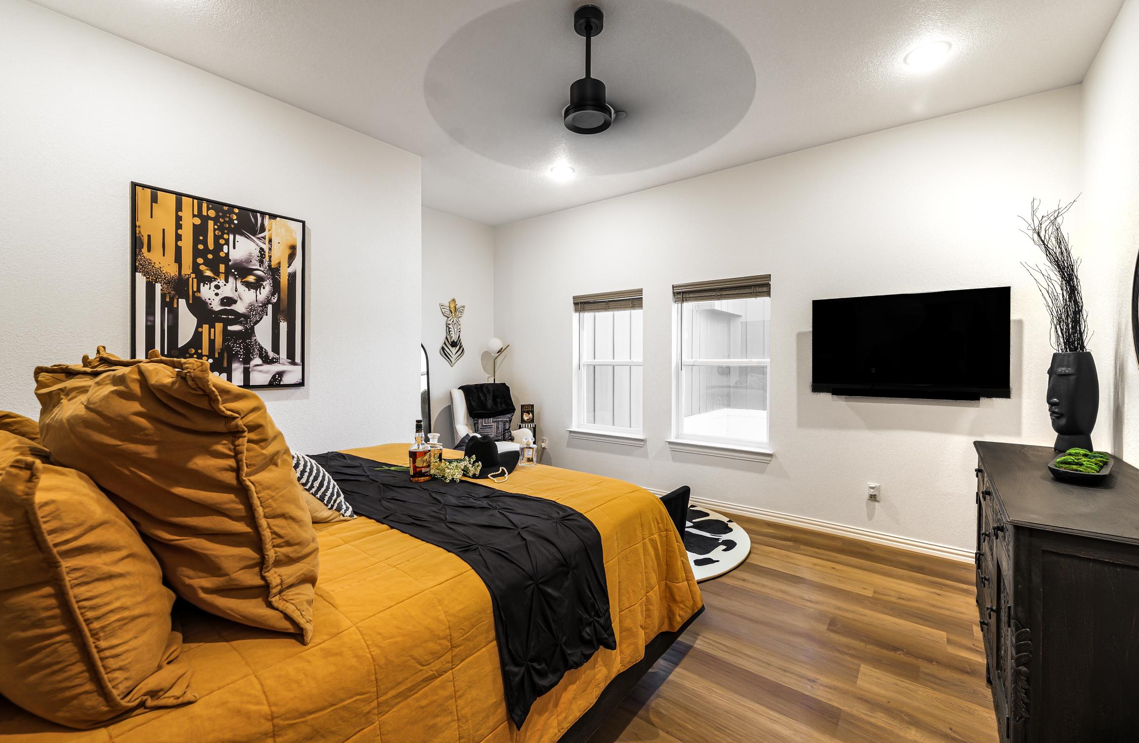 Luxury Haute Hideaway Boutique Vacation Rental Arlington TX - View 5