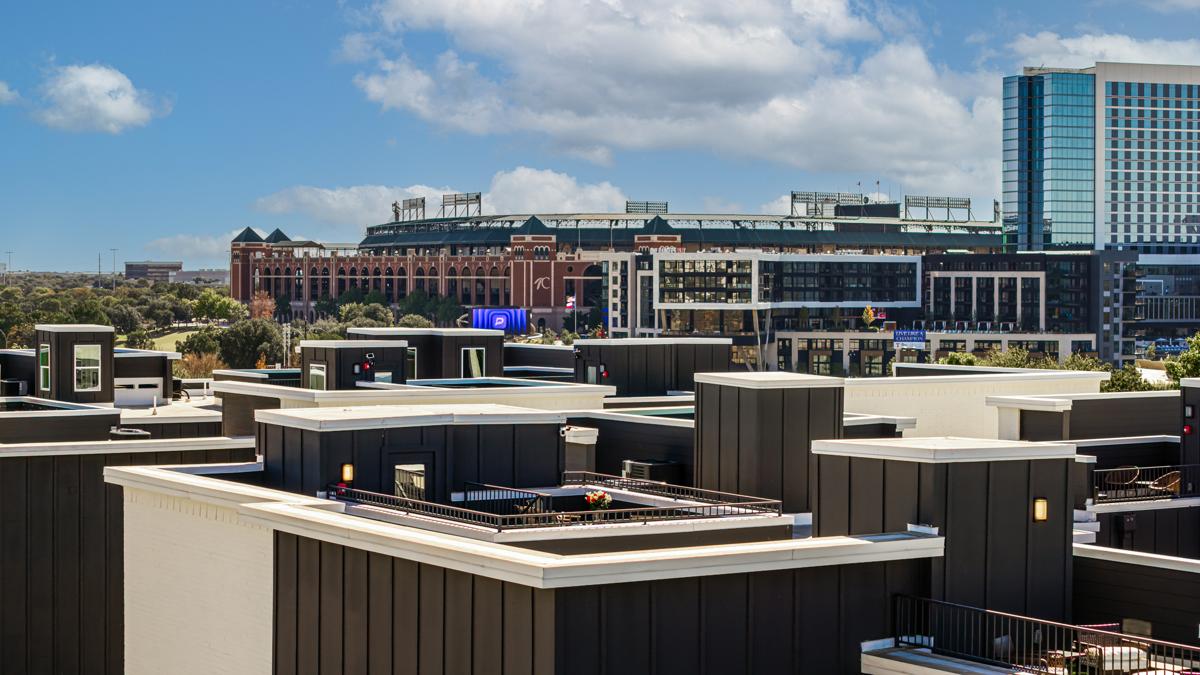 Rooftop - Nighttime Ambiance